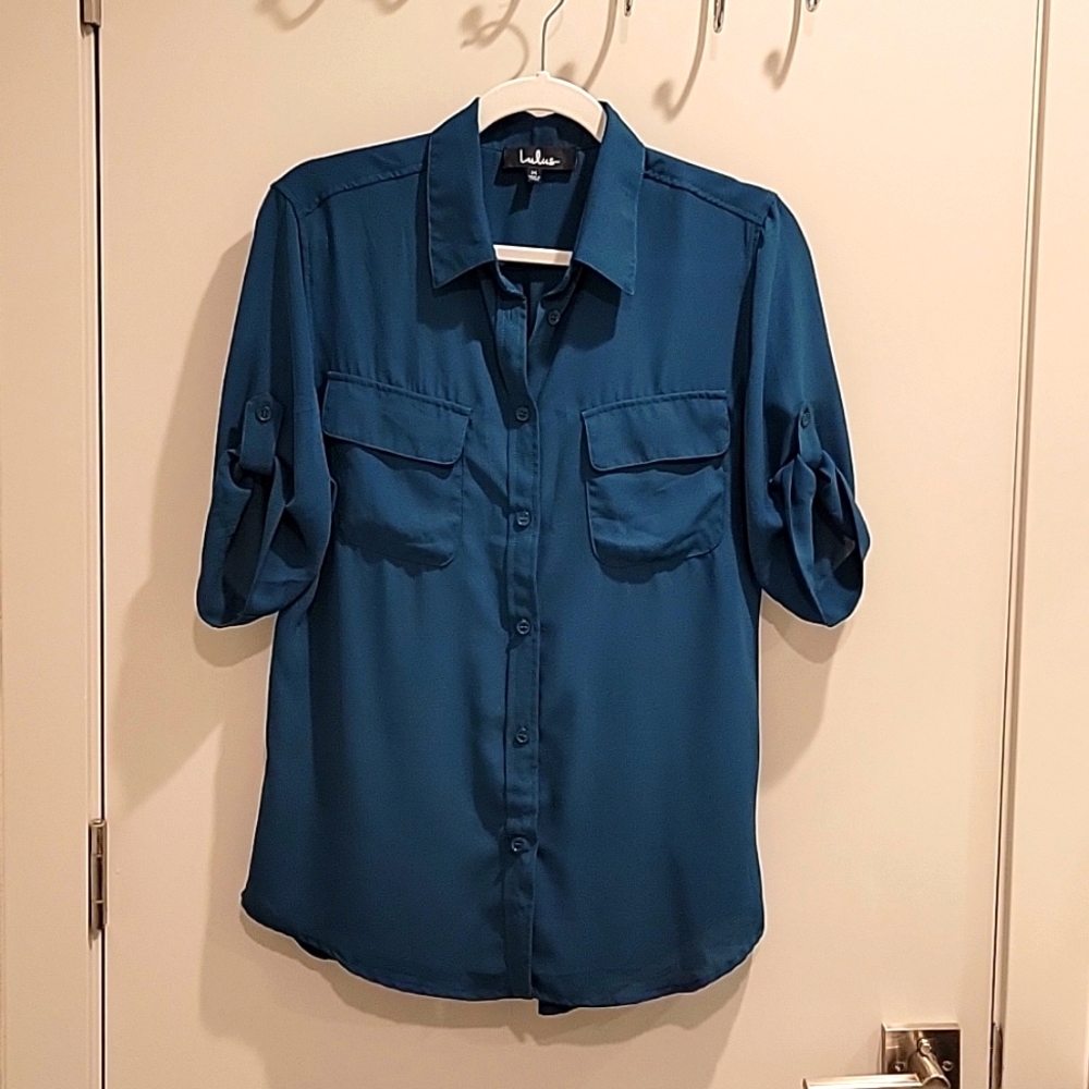 Lulu's button down blouse (M)